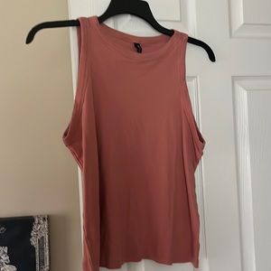 Limitless by The Limited high neck tank size xl in a coral color